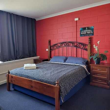 Port Adelaide Backpackers Vandrehjem Eksteriør billede